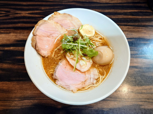 「味噌中華そば+豚うで肉」@中華そば 梟の写真