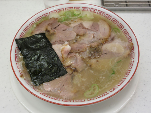 「中華そば（900円）」@マルショーラーメン 中野店の写真