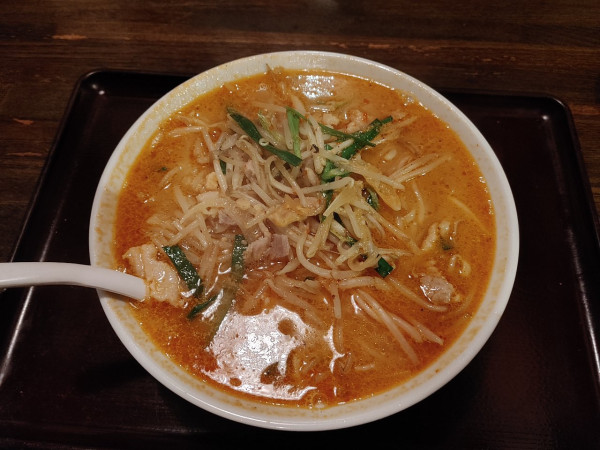 「辛みそラーメン　大盛り　800円」@いちばんの写真