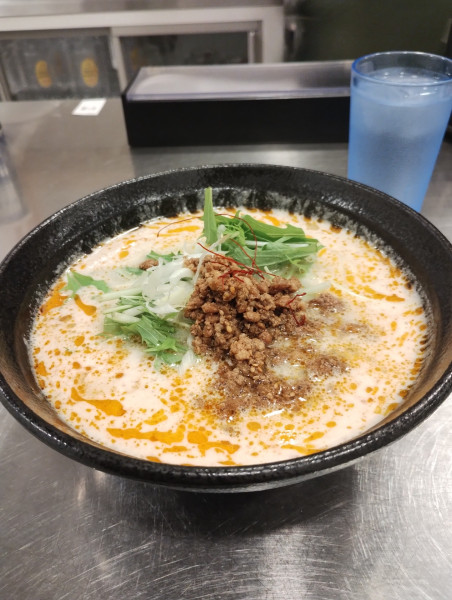 「濃厚鶏白湯担々麺」@三陽楼の写真