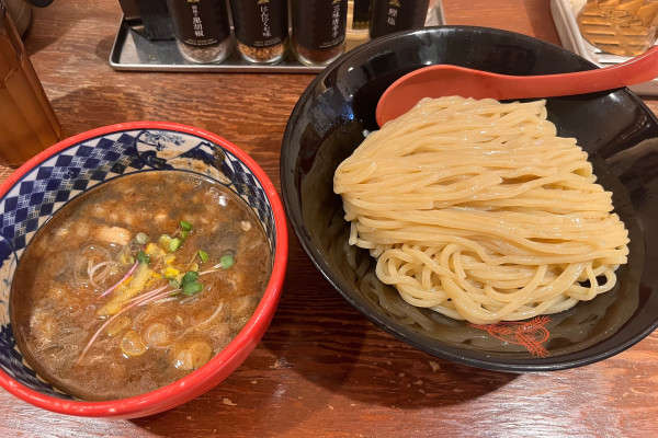 「特濃煮干しつけ麺　中盛」@つけ麺専門店 三田製麺所 渋谷道玄坂店の写真
