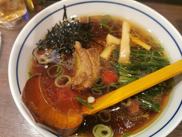 「正統しょうゆラーメン」@卯屋の写真