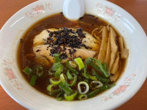 「焦がし醬油ラーメン：800円」@らー麺 さつき家の写真
