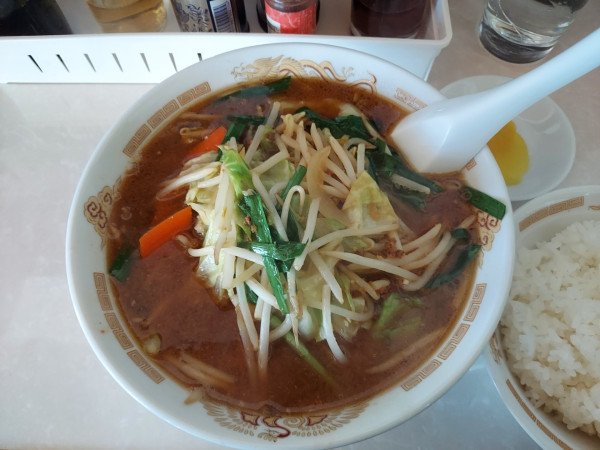 「味噌ラーメン ライスセット 800円」@廣洲園の写真