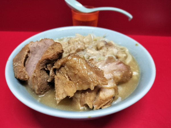 「小豚」@ラーメン二郎 新宿歌舞伎町店の写真