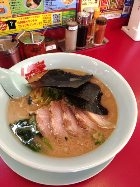 「チャーシュー麺」@ラーメン山岡家 松戸北小金店の写真