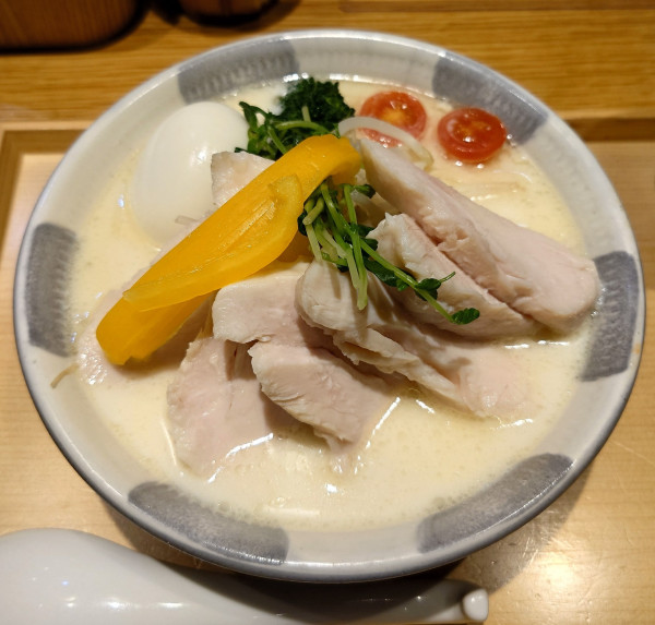 「マッスルラーメン(1500円)」@ソラノイロ ARTISAN NOODLESの写真