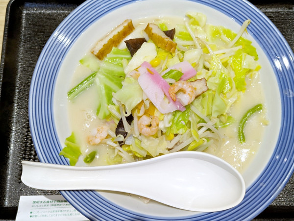 「鶏白湯ちゃんぽん」@リンガーハット 渋谷サクラステージ店の写真