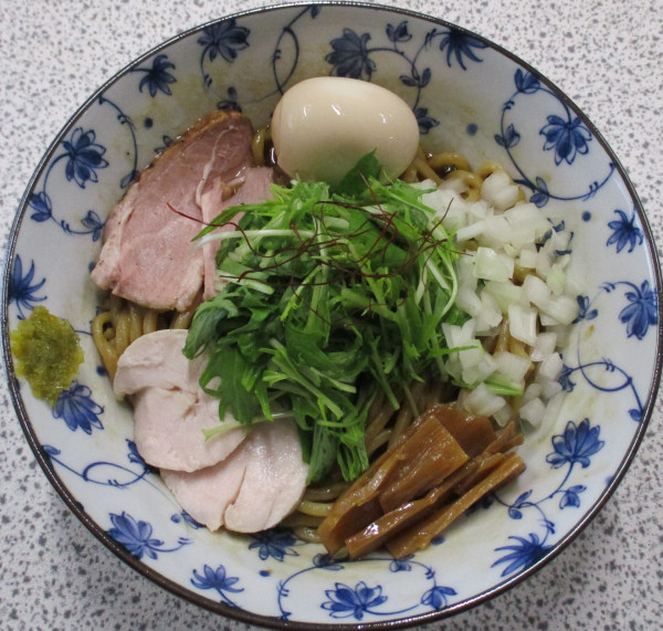 「まぜ麺＋味玉　900円＋100円」@まぜ麺 佑ちゃんの写真