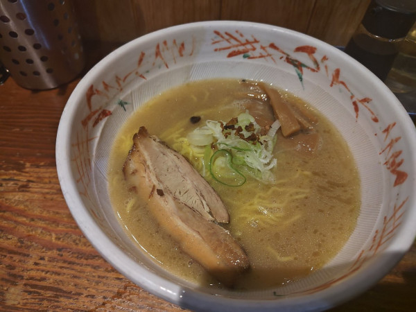 「塩豚骨ラーメン」@麺屋 雄の写真