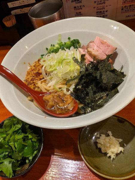 「みたらしまぜそば・パクチー増し」@長男、おかわしゅんの写真