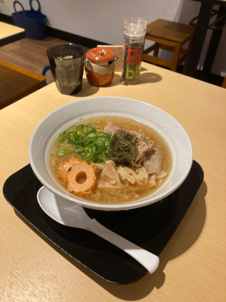 「中華そば 950円」@手打ち式中華そば hanareの写真
