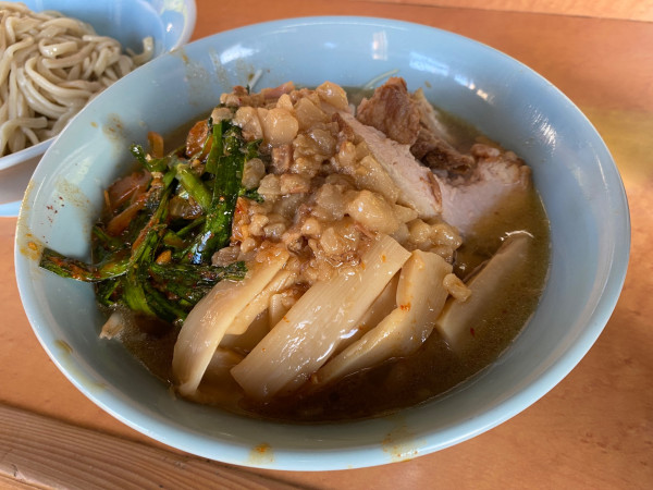 「つけ麺＋ニラキムチ＋メンマ」@立川マシマシ ロイヤルスープの写真