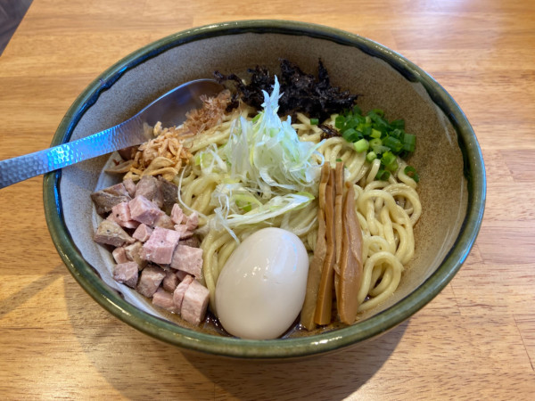 「醤油油そば(1150円)」@麺や 結の写真