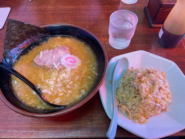 「チャーハンラーメンセット」@ラーメン勝ちゃんの写真
