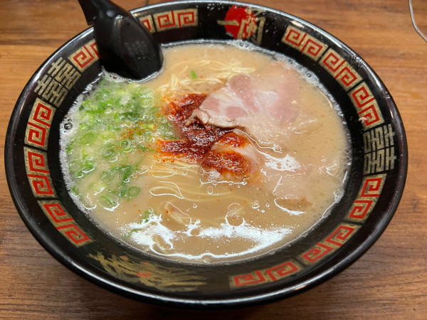 「天然とんこつラーメン」@一蘭 新橋店の写真