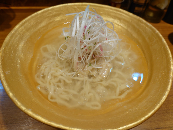 「期間限定 よしかわ×SHO 冬には旬の寒鰤ララララーメン」@寿製麺よしかわ 川越店の写真