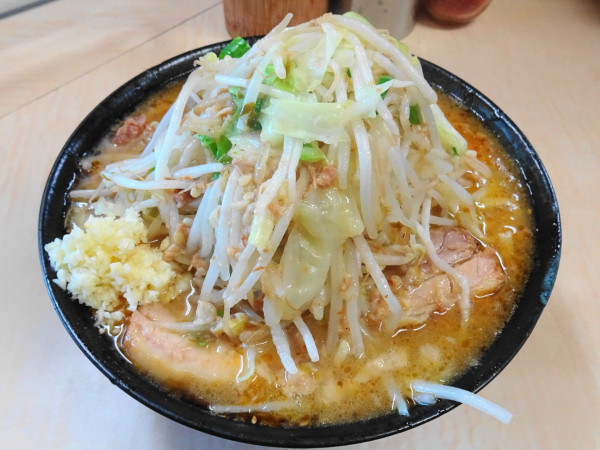 「みそラーメン（980円）ニンニクアブラ」@ラーメン二郎 京成大久保店の写真