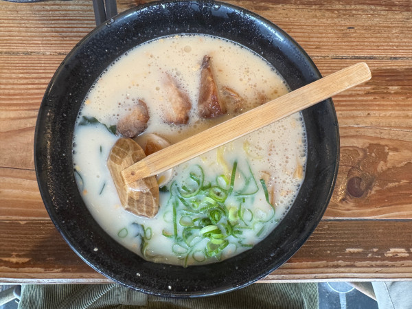 「白湯らーめん」@らーめん本郷亭 名駅店の写真