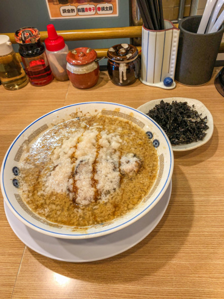 「手揉み多加水麺 大油並盛+バラ海苔小」@麺処 そら亭2の写真
