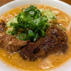 かぶりつきチャーシュー味噌(1090円)