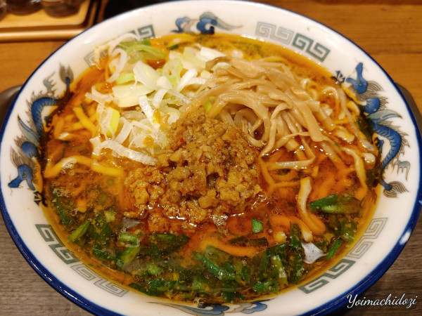 「赤辛ニラらーめん（890円）」@舎鈴 ビーンズ武蔵浦和店の写真