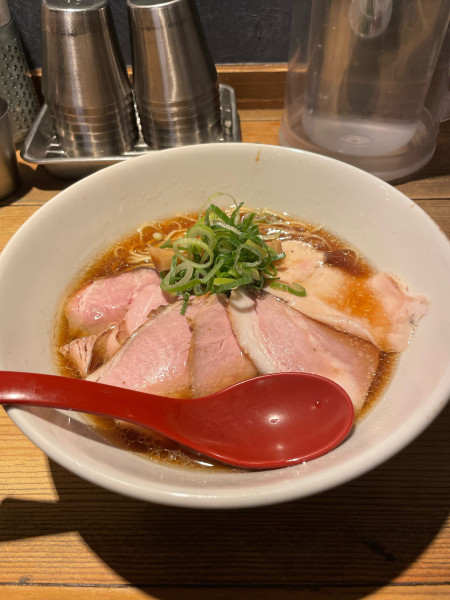 「軍鶏チャーシューメン」@麺屋 翔 西新宿本店の写真