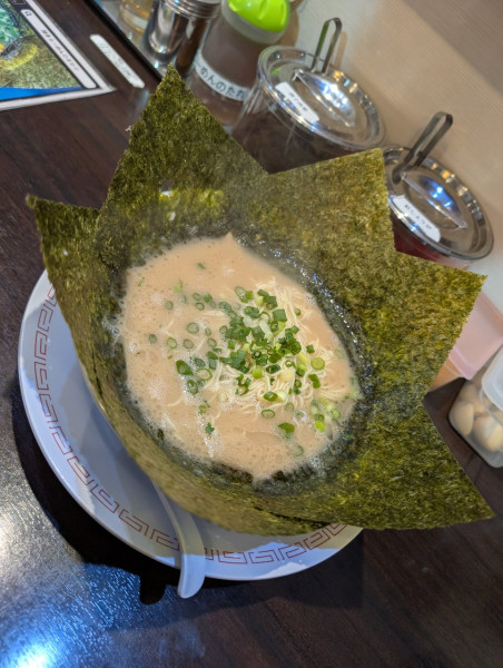 「朝らーめん+のり」@博多らーめん ひまわりの写真