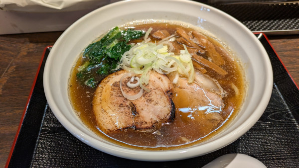 「醤油（秋刀魚出汁、手揉み麺）」@ら〜麺 瑞藤の写真