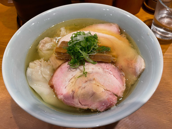 「塩わんたん(太麺)¥1,450」@中華そば しば田の写真