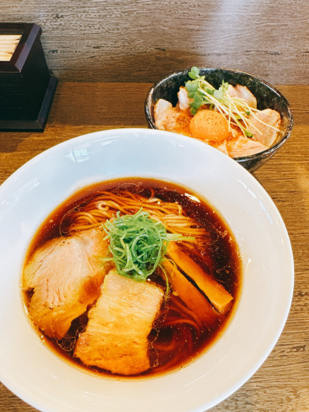 「地鶏と鴨の中華そば」@らーめん楓の写真