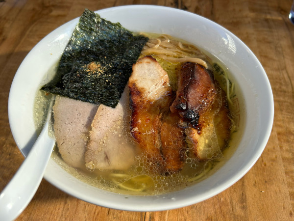 「塩チャーシューそば」@塩そば 桑ばらの写真