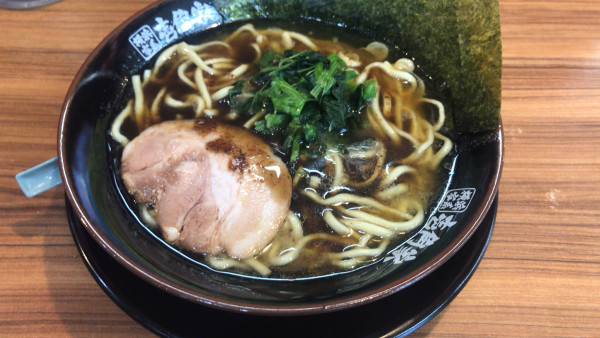 「《 限定 ) 黒家系ラーメン  1000円」@横浜家系ラーメン 壱角家 スカイツリー店の写真
