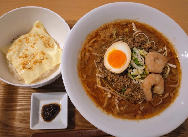 「【限定】海老担々麺（ミニライス付き）￥1000」@FREEATの写真