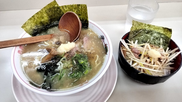 「ラーメン&ネギ丼セット690円」@ラーメンショップ 希望ヶ丘店の写真