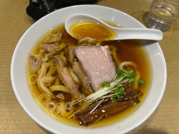 「親鶏中華そば　極太大盛」@手打 親鶏中華そば 綾川の写真