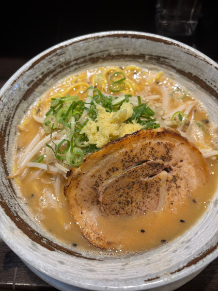 「北海道味噌らーめん➕麺固め」@らーめん縁やの写真