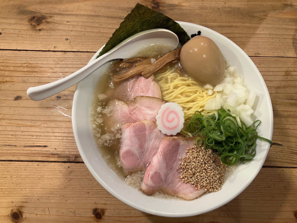 「特背脂塩ラーメン　大盛り」@井田商店の写真
