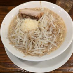 背脂ニンニク醤油わんたんめん