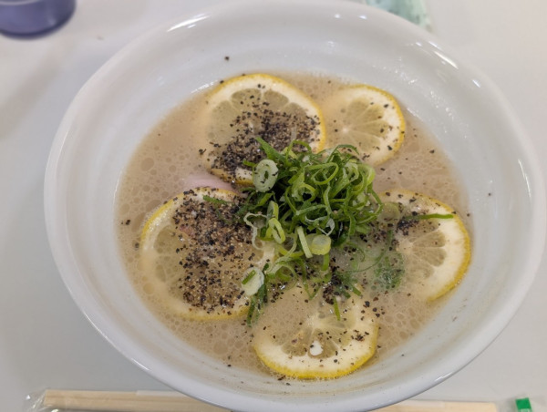 「京阪百貨店守口催事　レモンとんこつラーメン」@麺也 オールウェイズの写真