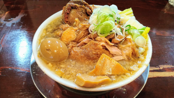 「【限定】下田さん家の豚麺+味玉」@らーめん 五ノ神精肉店 煮干し編の写真