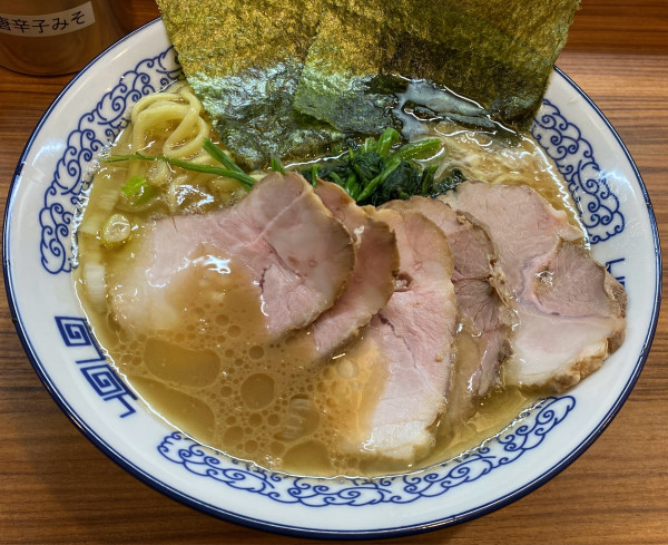 「チャーシュウメン ライス」@横浜豚骨醤油ラーメン YOLOの写真