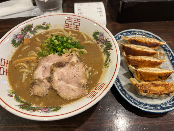 「【試作】魚介とんこつラーメン680円、餃子280円」@活龍大衆麺処 真壁屋 土浦駅西口店の写真