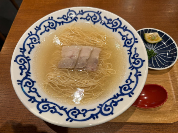 「豚そば　800円」@豚そば 月や ラーメン滑走路店の写真