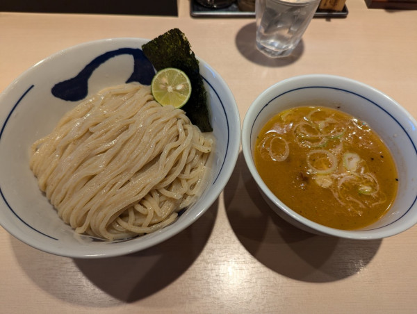 「濃厚つけ麺1050円」@つじ田 渋谷フクラス店の写真