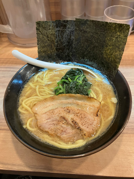 「ラーメン　ライス✖️3」@横浜家系らーめん 春樹 青物横丁店の写真