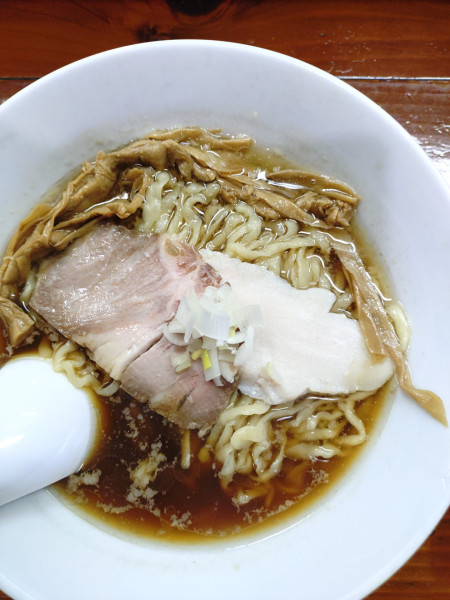 「醤油　太麺　850円」@無化調煮干しらぁ麺 誠実の写真