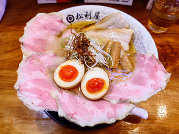 「まつり中華そば白しょう油」@自家製麺 地鶏中華そば 松利屋の写真