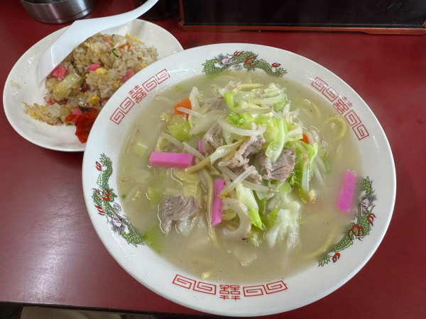 「チャンポンセット　750円」@天山食堂の写真