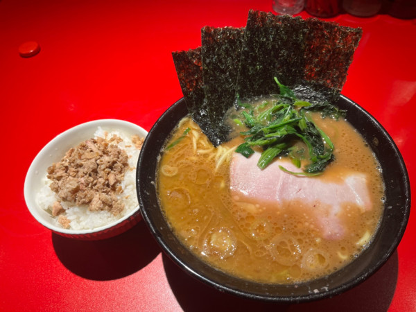 「ラーメン　チャーシューまぶし」@厚木家の写真